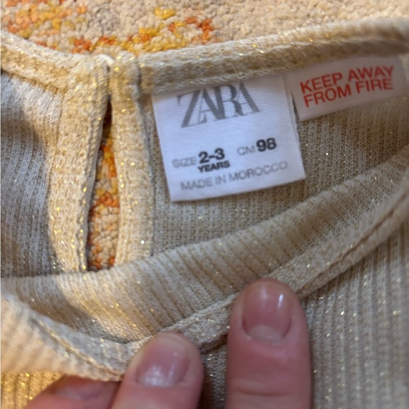 EUC Zara ruffle top - Picture 2 of 2